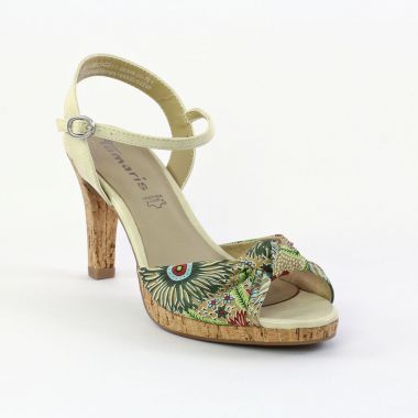 nu pied vert femme