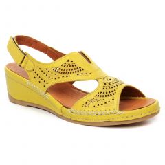 nu-pieds-talons-compenses jaune: même style de chaussures en ligne pour femmes que les Rieker