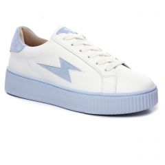 tennis-plateforme blanc bleu: même style de chaussures en ligne pour femmes que les Dockers