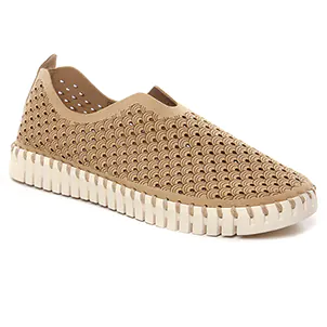 mocassins-slippers beige même style de chaussures en ligne pour femmes que les  Tamaris