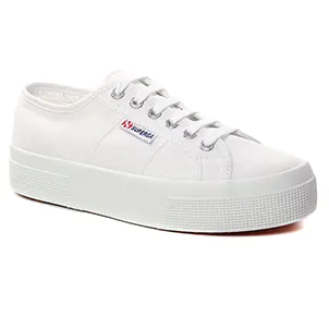 Superga 2740 White : chaussures dans la même tendance femme (tennis-plateforme blanc) et disponibles à la vente en ligne 