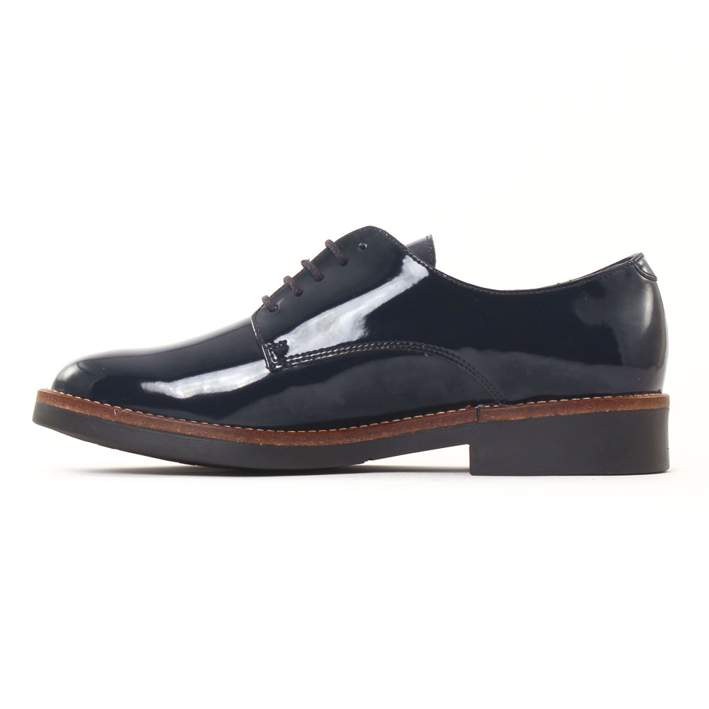 chaussure vernis bleu femme