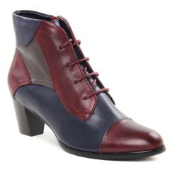 bottines-a-lacets bordeaux: même style de chaussures en ligne pour femmes que les Scarlatine