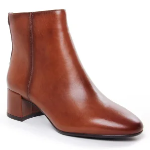 boots-talon marron même style de chaussures en ligne pour femmes que les  Buffalo