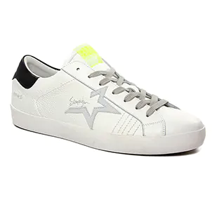 tennis blanc: même style de chaussures en ligne pour hommes que les Fluchos